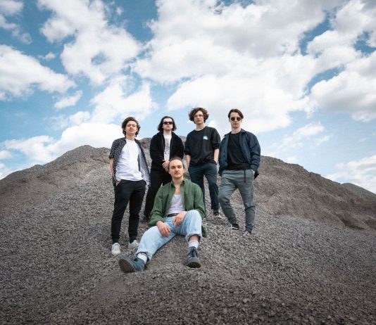 Le groupe Irène signe un contrat avec Spectra Musique