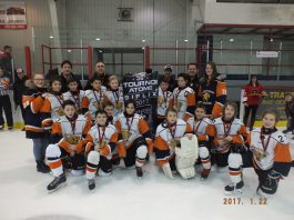 Carleton-sur-Mer et Caraquet sont champions du tournoi atome de Carleton