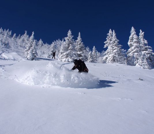 Des skieurs de Toulouse dans les montagnes de Murdochville