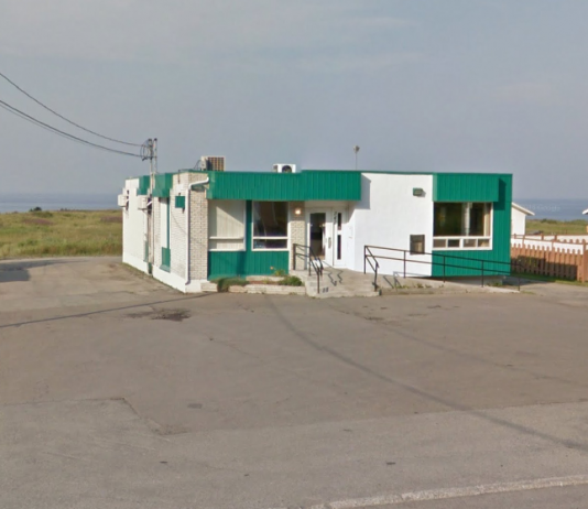 Moratoire demandé sur les fermetures de guichets Desjardins