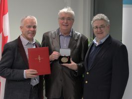 Une médaille du Sénat pour l’Association du cancer