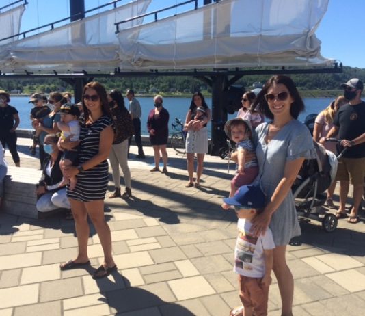 François Legault interpellé pour des places en garderie