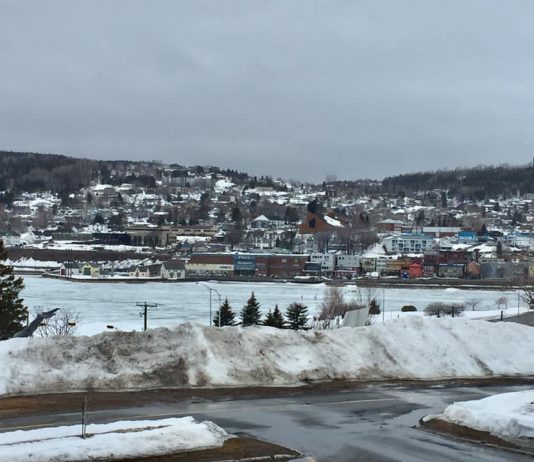 La Ville tient un registre des personnes en quarantaine, assure le maire