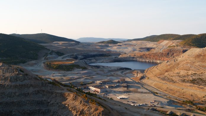 ProjetVisiteMine_DiguesEtFosseCopper_BaieJames_E25-01.00_00_20_22.Still021