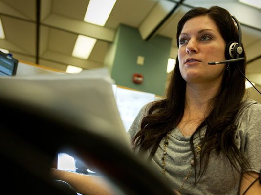 Travailleurs de la fonction publique sur la corde raide