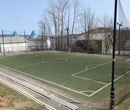 Des améliorations pour les cours d’école de Gaspé