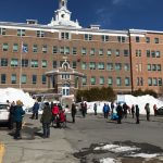 La formation en travail social ignorée par les bourses Perspective Québec