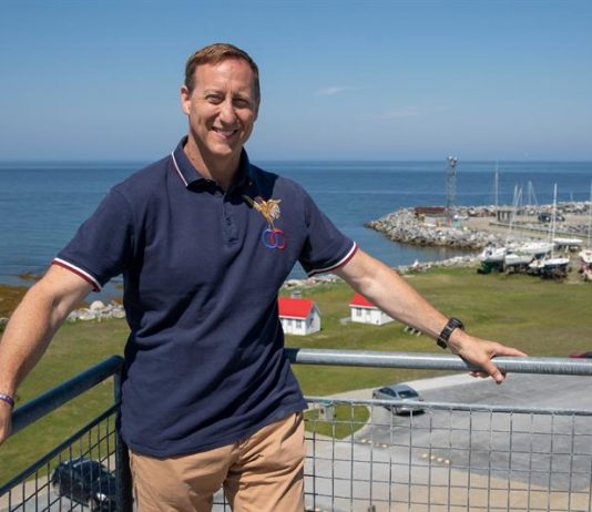 Le candidat à la chefferie des conservateurs, Peter MacKay en Gaspésie